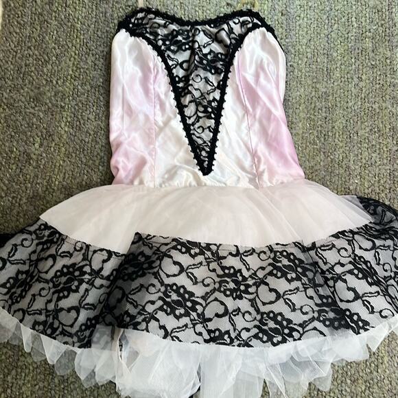 Leo’s Dancewear Dresses & Skirts - Vintage costume womens 16 Ballet Halloween Dancer Whimsy Goth Pixie Fairy Witch‎